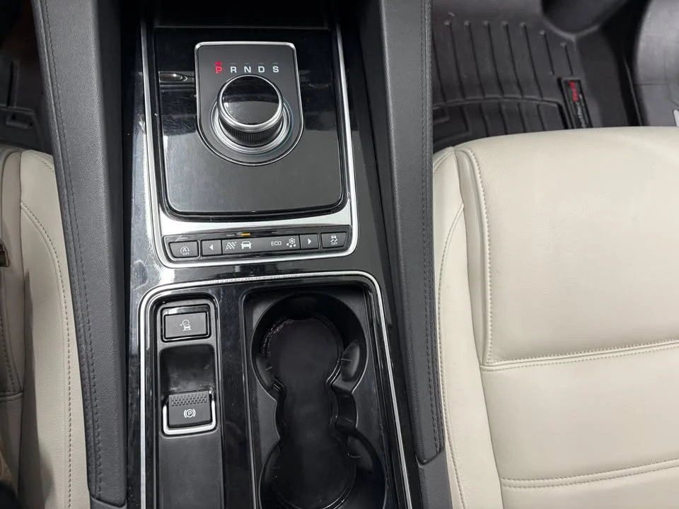 2020 Jaguar F-Pace - Image 16 of 20