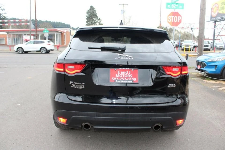 2020 Jaguar F-Pace - Image 5 of 17