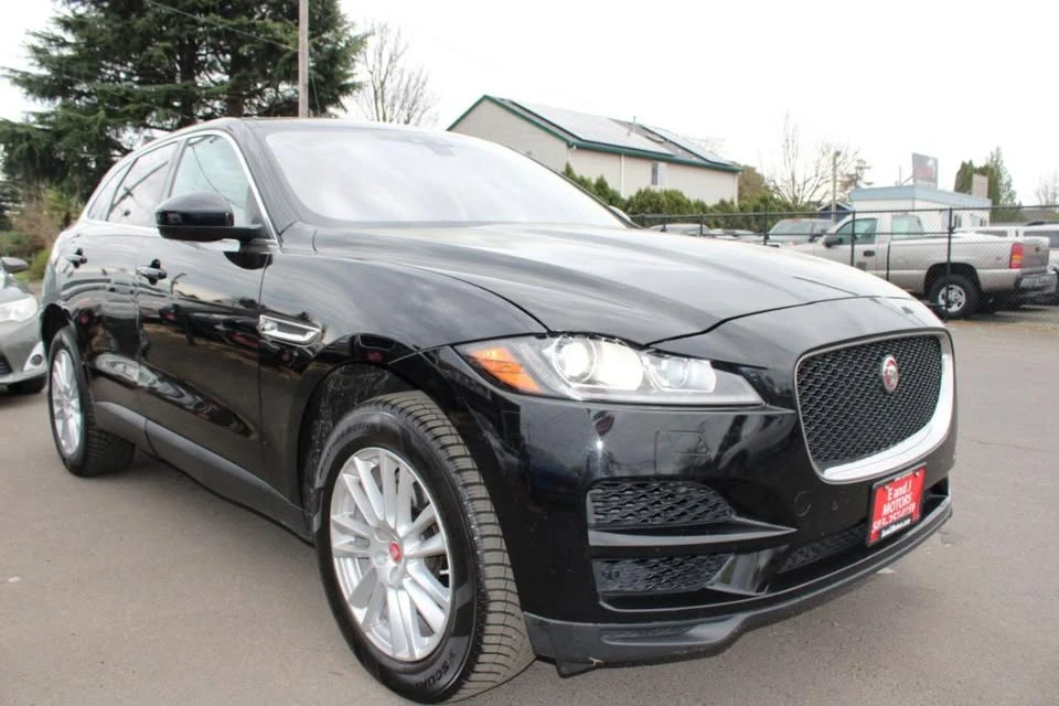 2020 Jaguar F-Pace - Image 7 of 17