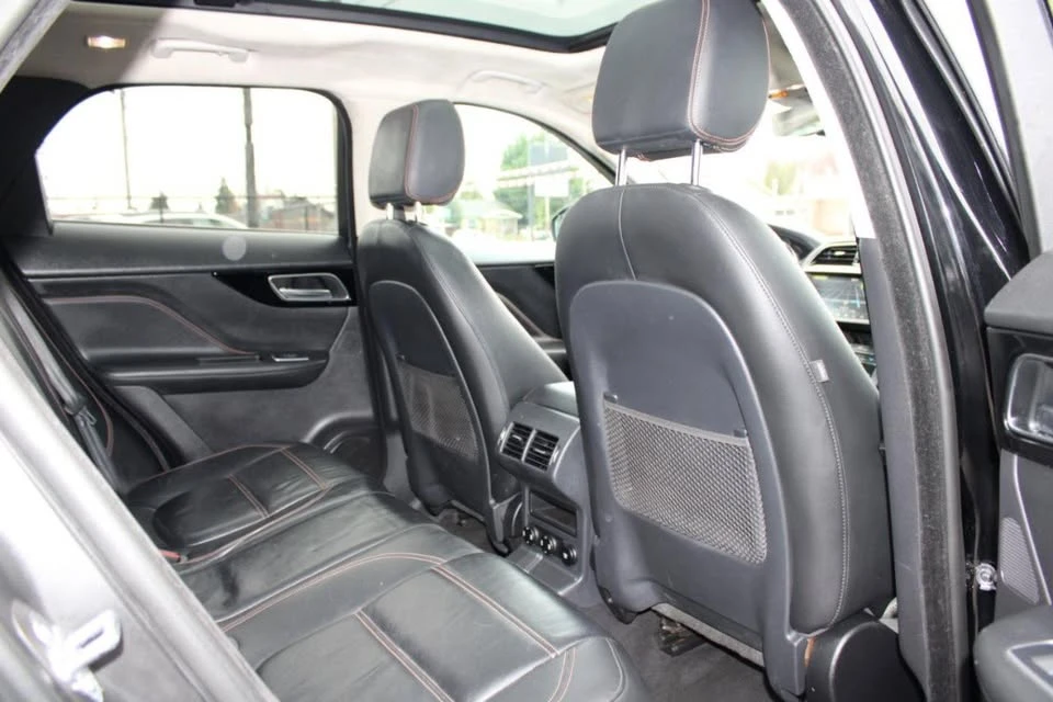 2020 Jaguar F-Pace - Image 15 of 17