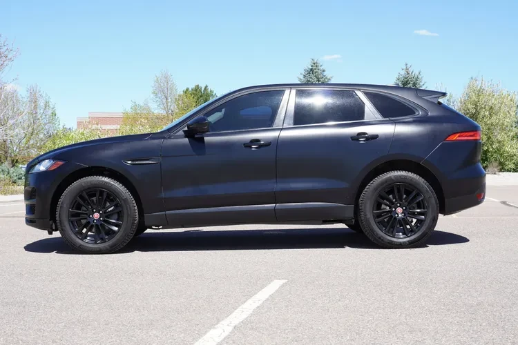 2020 Jaguar F-Pace - Image 3 of 16