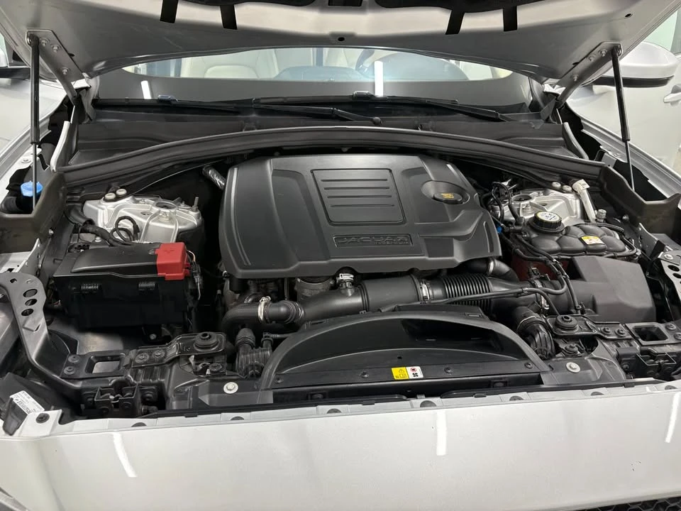 2020 Jaguar F-Pace - Image 14 of 20