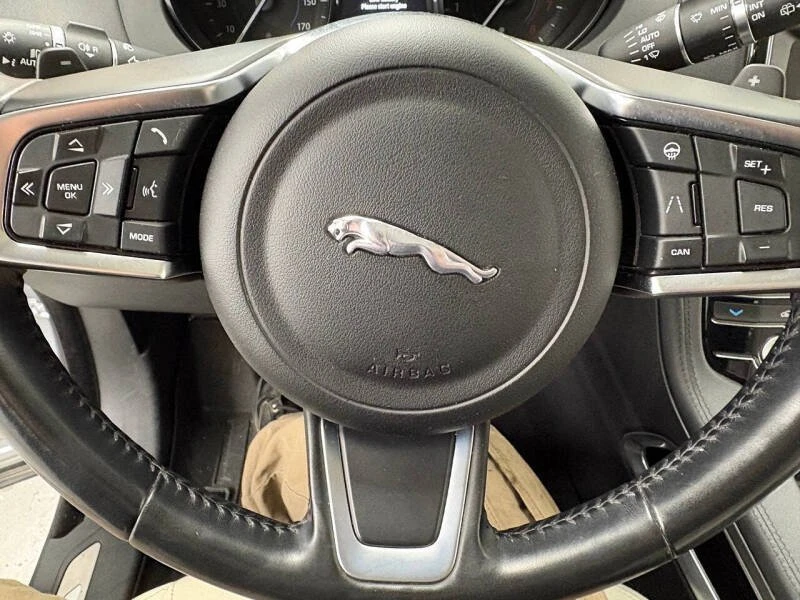 2020 Jaguar F-Pace - Image 12 of 20