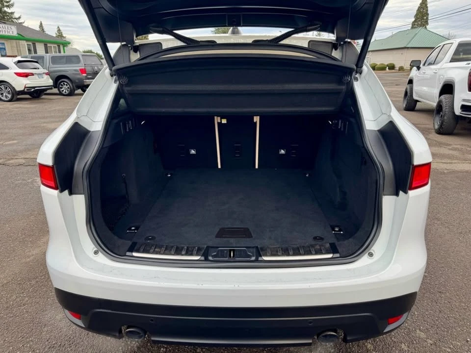2020 Jaguar F-Pace - Image 18 of 20