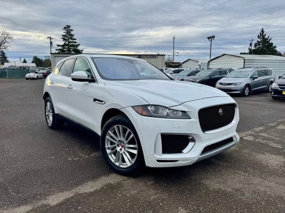 2020 Jaguar F-Pace - Image 7 of 20