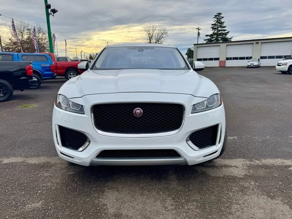 2020 Jaguar F-Pace - Image 8 of 20