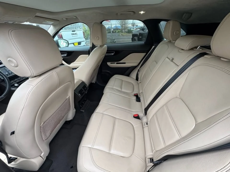 2020 Jaguar F-Pace - Image 10 of 20