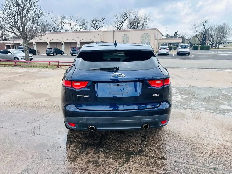 2020 Jaguar F-Pace - Image 5 of 16