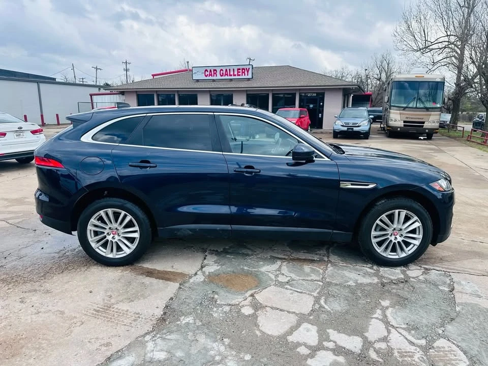 2020 Jaguar F-Pace - Image 7 of 16