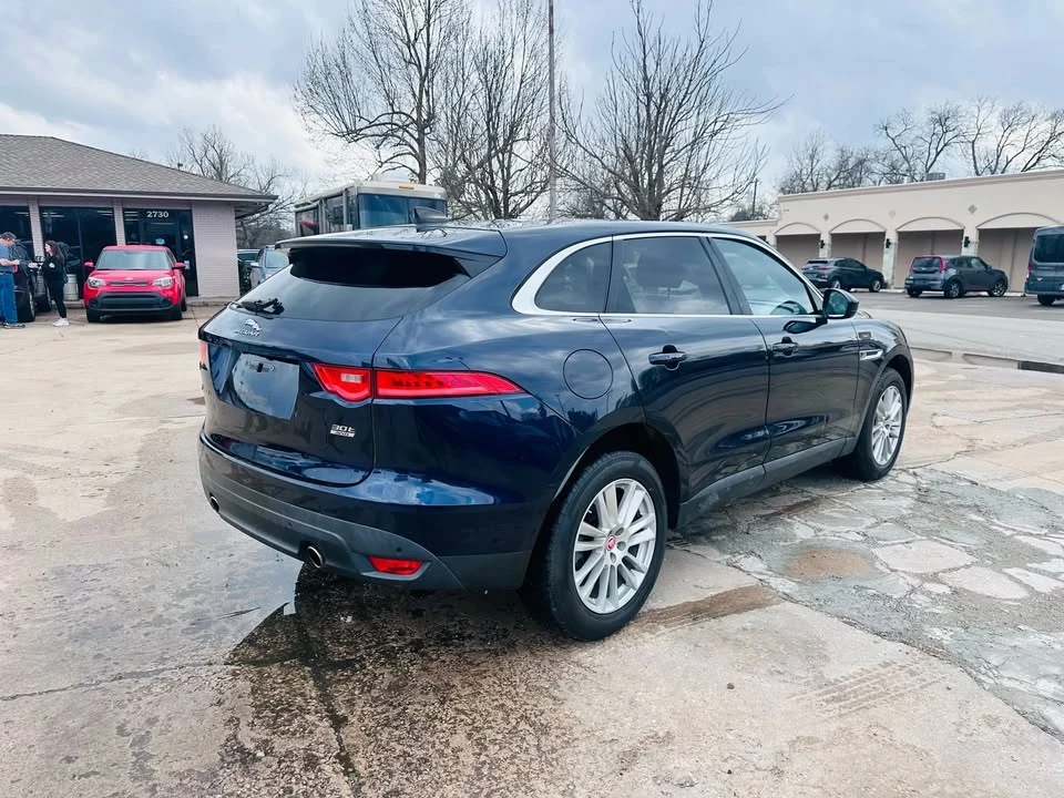 2020 Jaguar F-Pace - Image 6 of 16