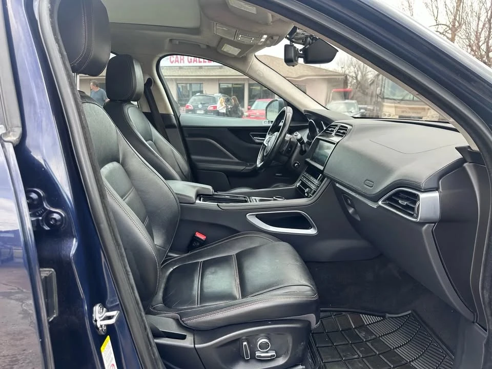 2020 Jaguar F-Pace - Image 13 of 16