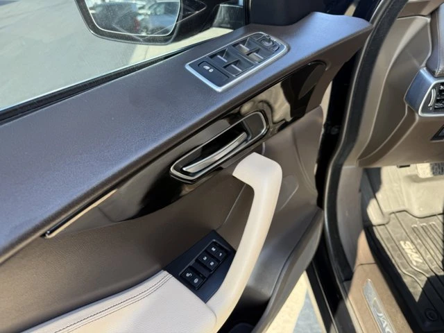 2020 Jaguar F-Pace - Image 6 of 13