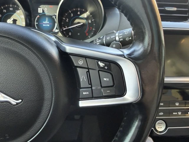 2020 Jaguar F-Pace - Image 11 of 13