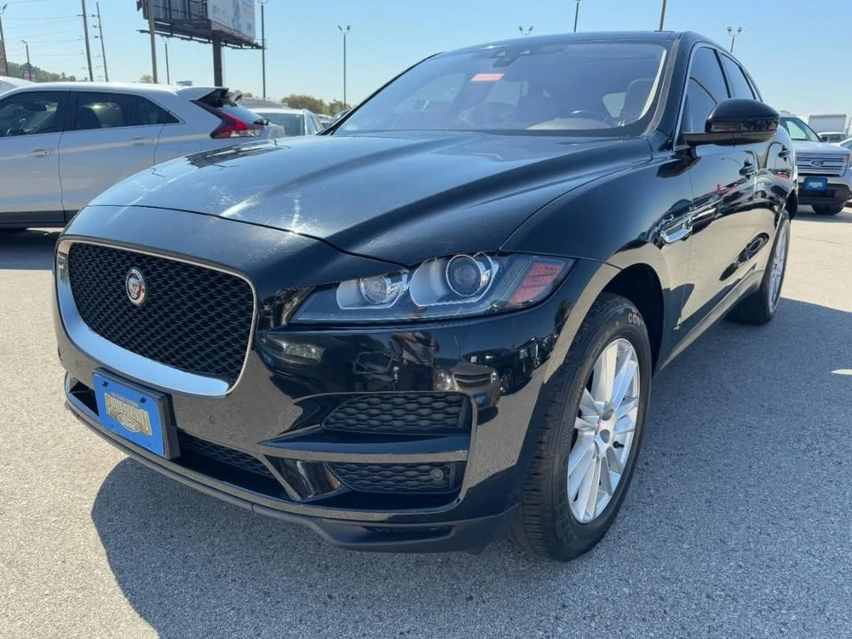 2020 Jaguar F-Pace - Image 7 of 19