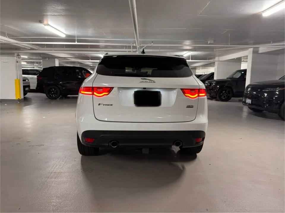 2020 Jaguar F-Pace - Image 4 of 17