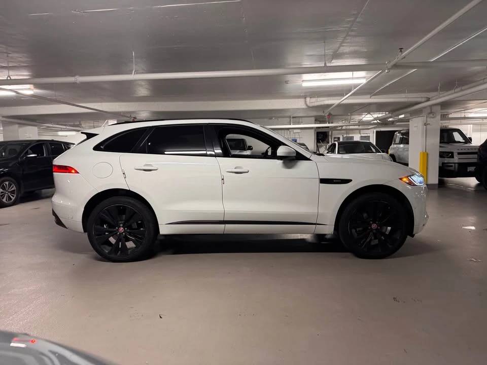 2020 Jaguar F-Pace - Image 7 of 17