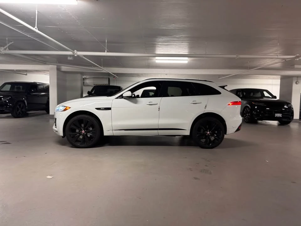 2020 Jaguar F-Pace - Image 2 of 17