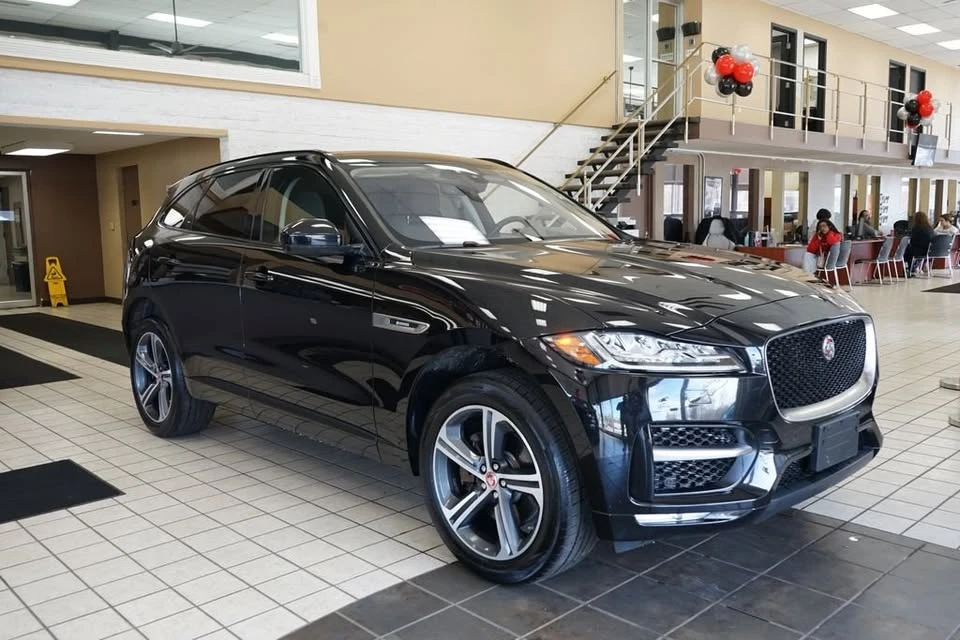 2020 Jaguar F-Pace - Image 16 of 20