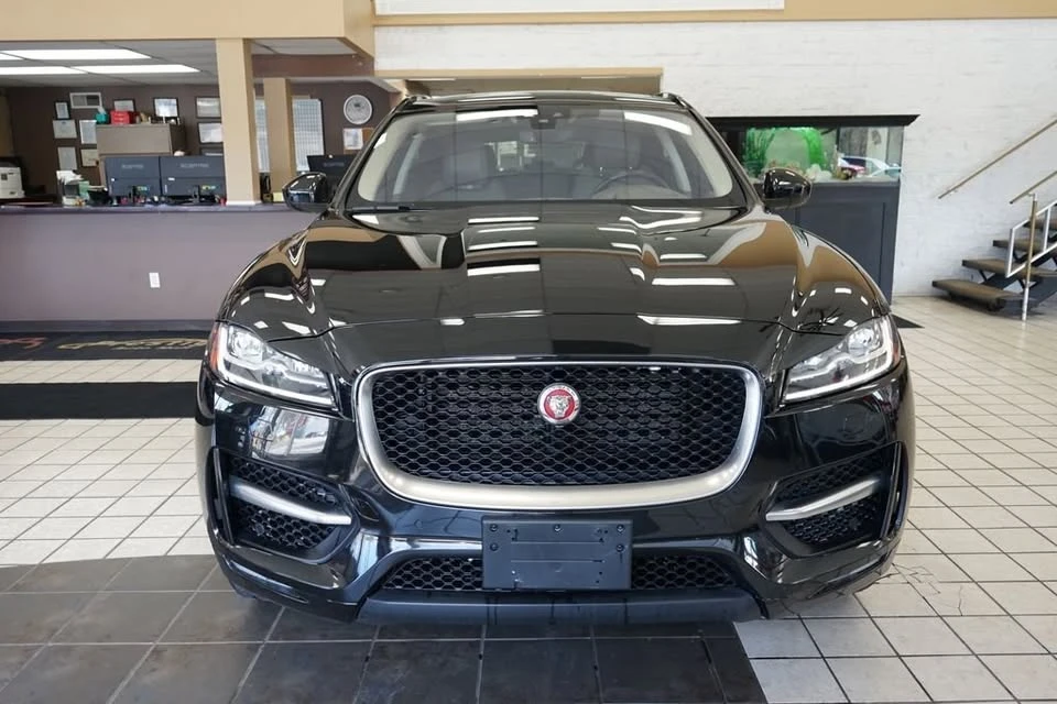 2020 Jaguar F-Pace - Image 17 of 20