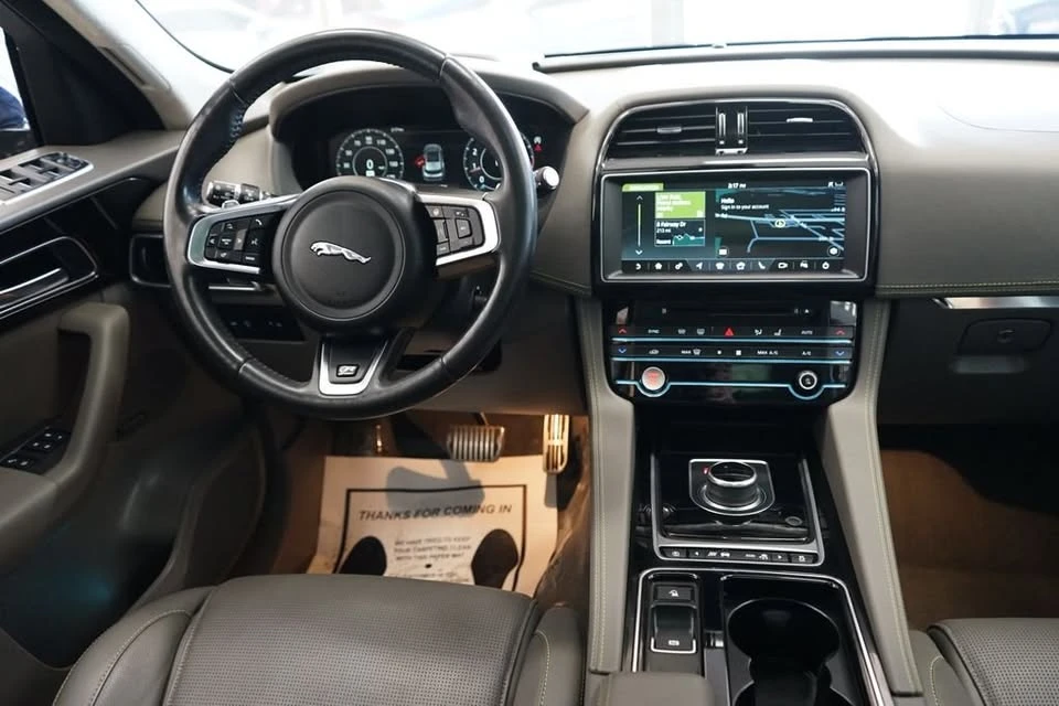 2020 Jaguar F-Pace - Image 10 of 20