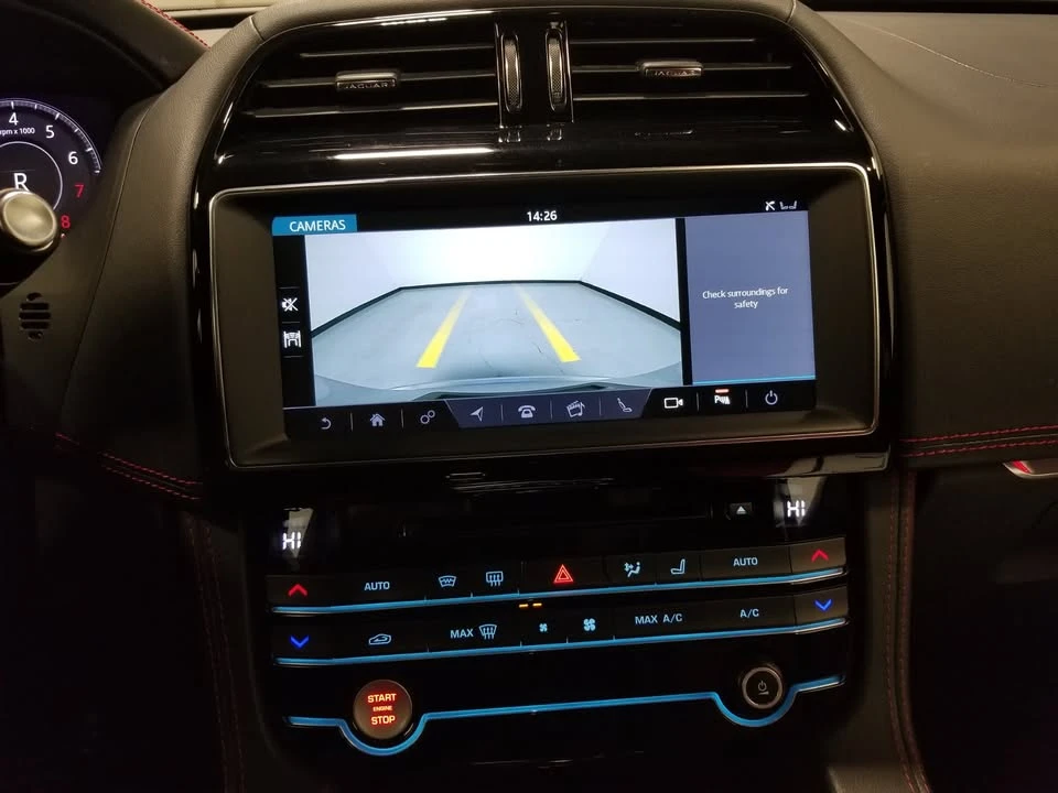 2020 Jaguar F-Pace - Image 15 of 20