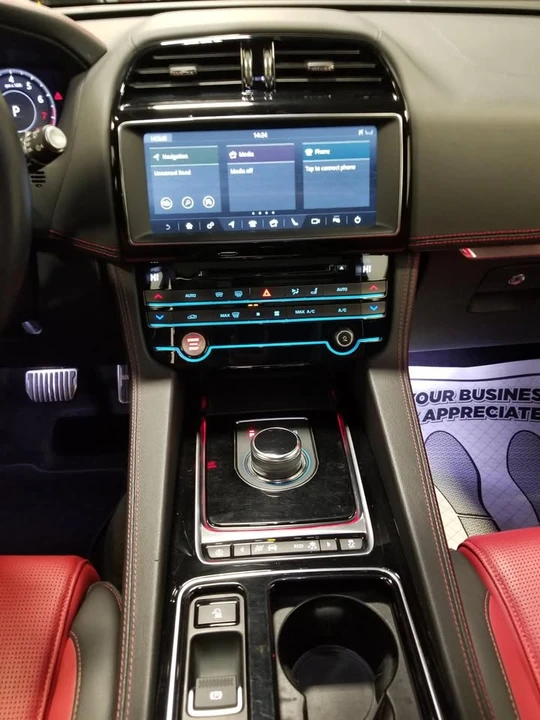 2020 Jaguar F-Pace - Image 11 of 20
