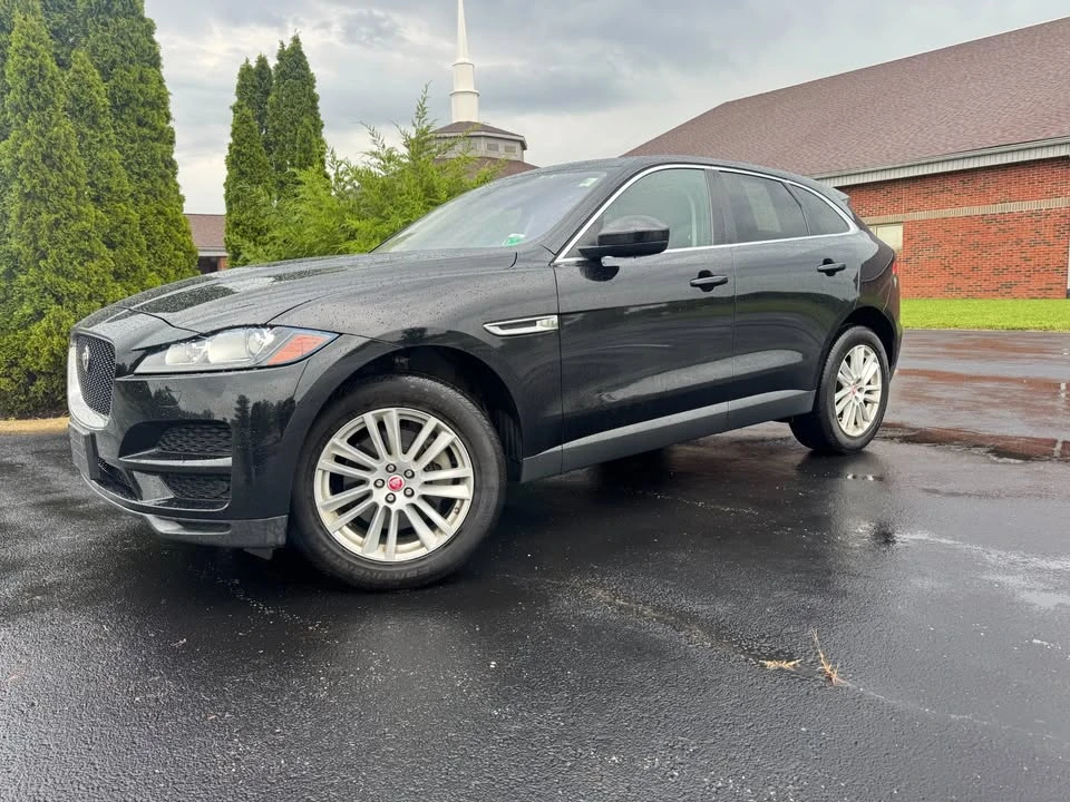 2020 Jaguar F-Pace - Image 2 of 18