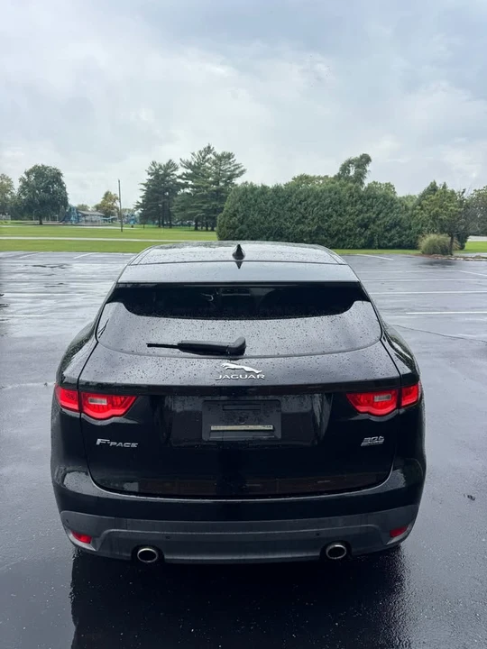 2020 Jaguar F-Pace - Image 8 of 18