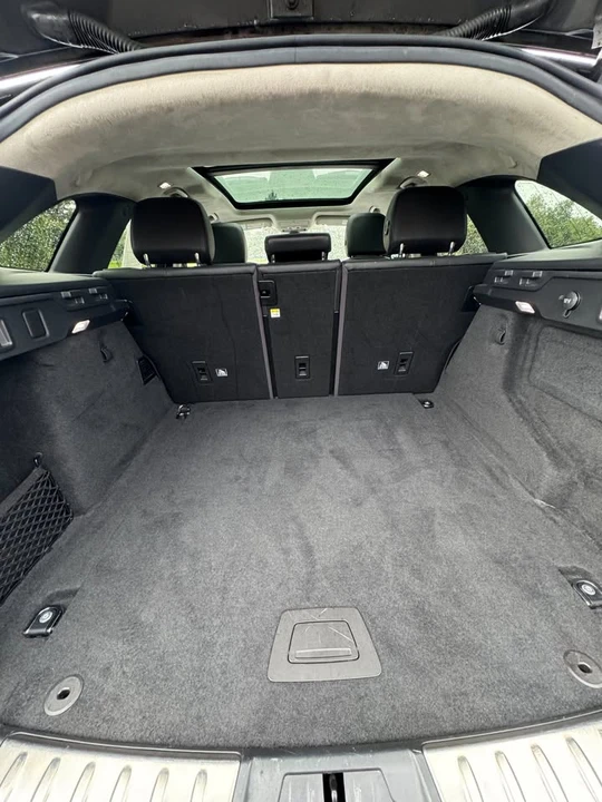 2020 Jaguar F-Pace - Image 10 of 18