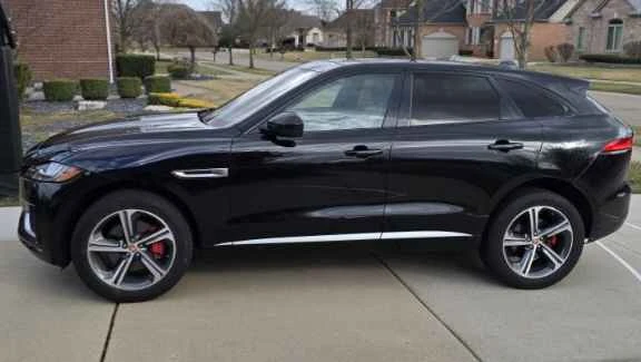 2020 Jaguar F-Pace - Image 4 of 8