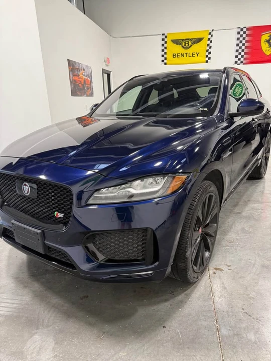 2020 Jaguar F-Pace - Image 10 of 20