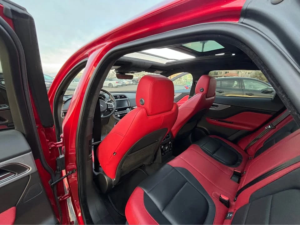 2020 Jaguar F-Pace - Image 8 of 10