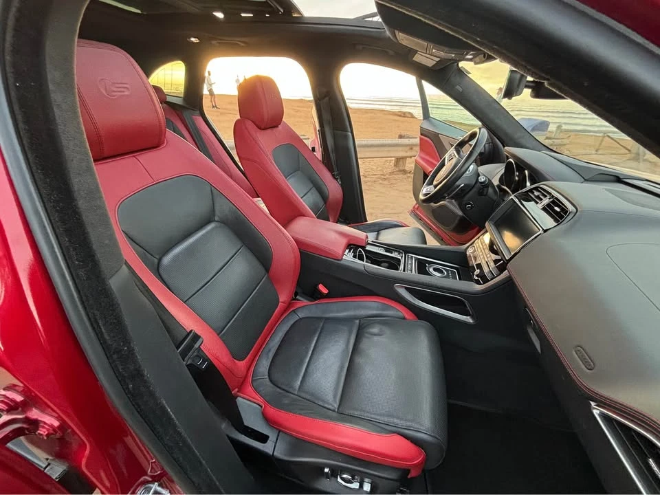 2020 Jaguar F-Pace - Image 6 of 10