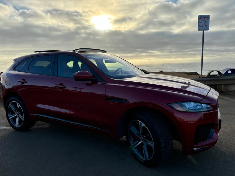 2020 Jaguar F-Pace - Image 2 of 10