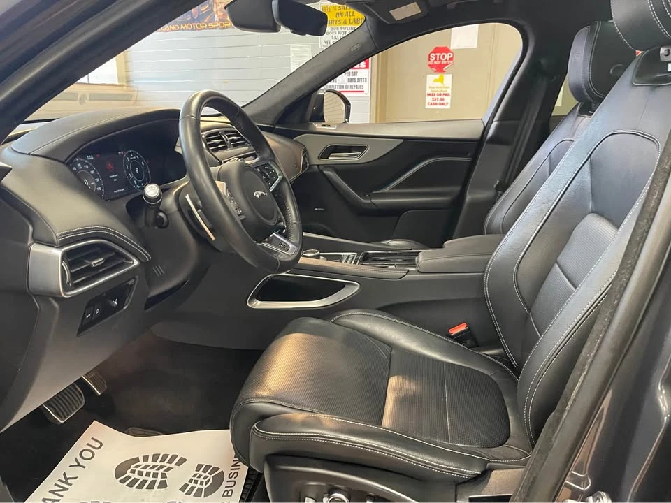 2020 Jaguar F-Pace - Image 15 of 17
