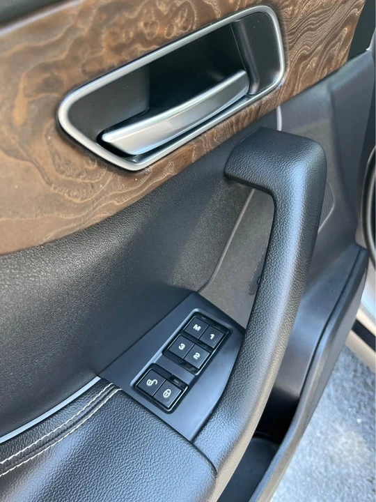 2020 Jaguar F-Pace - Image 19 of 19