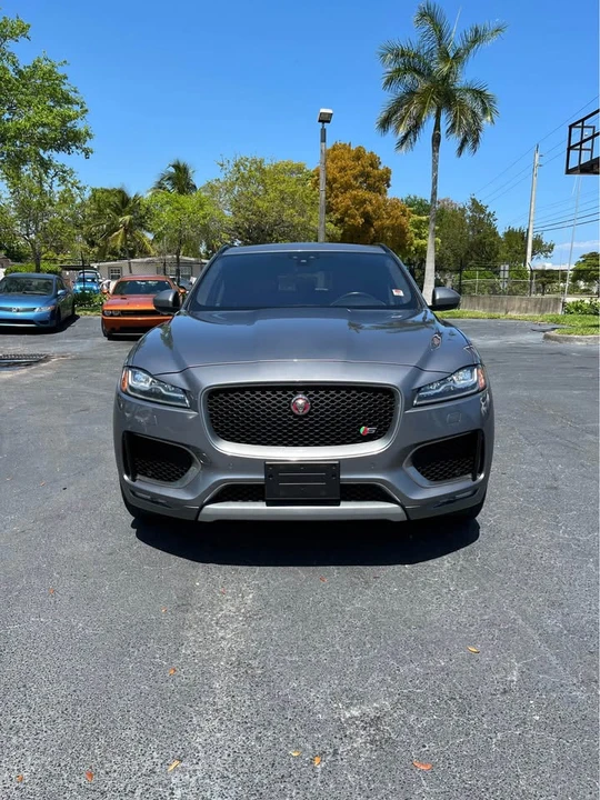 2020 Jaguar F-Pace - Image 2 of 19