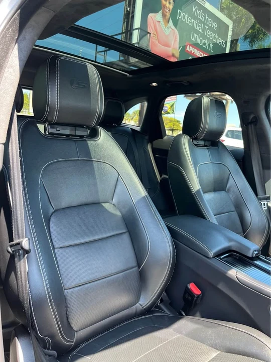 2020 Jaguar F-Pace - Image 17 of 19