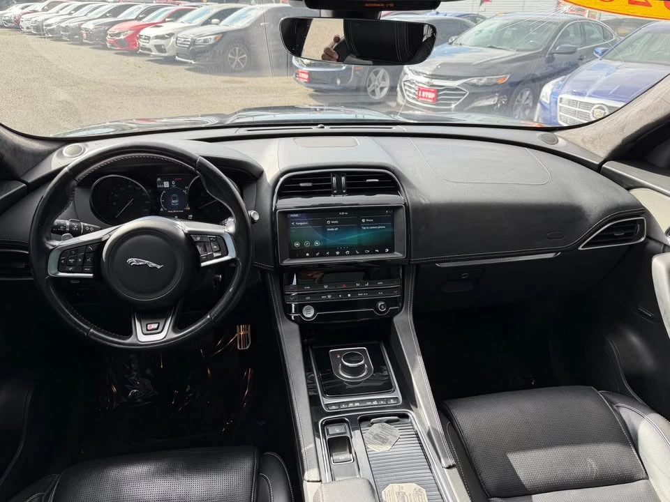 2020 Jaguar F-Pace - Image 11 of 13