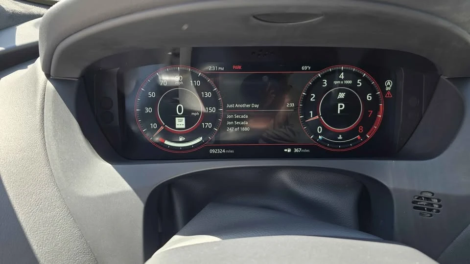 2020 Jaguar F-Pace - Image 5 of 10