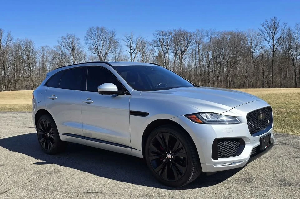 2020 Jaguar F-Pace - Image 4 of 10