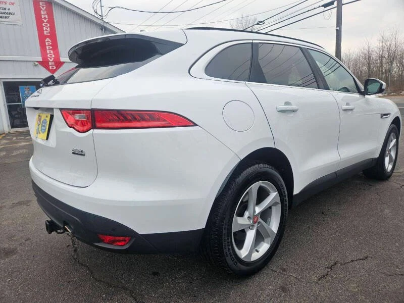 2020 Jaguar F-Pace - Image 3 of 16
