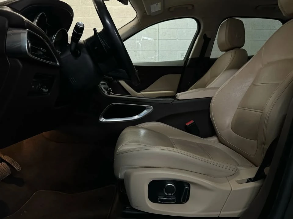 2020 Jaguar F-Pace - Image 12 of 16
