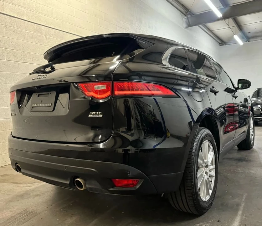 2020 Jaguar F-Pace - Image 4 of 16