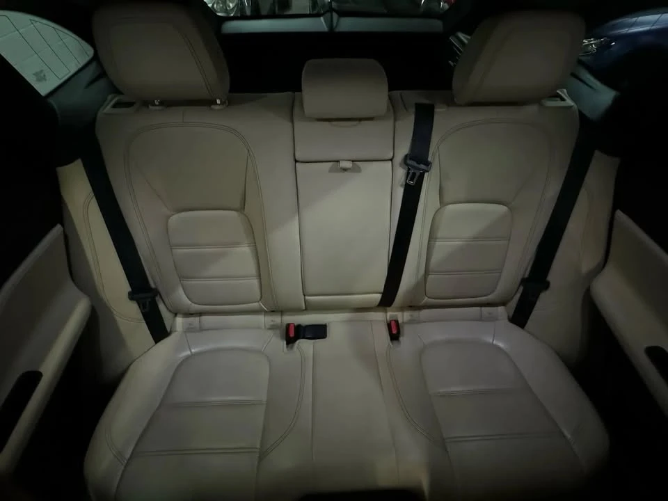 2020 Jaguar F-Pace - Image 15 of 16