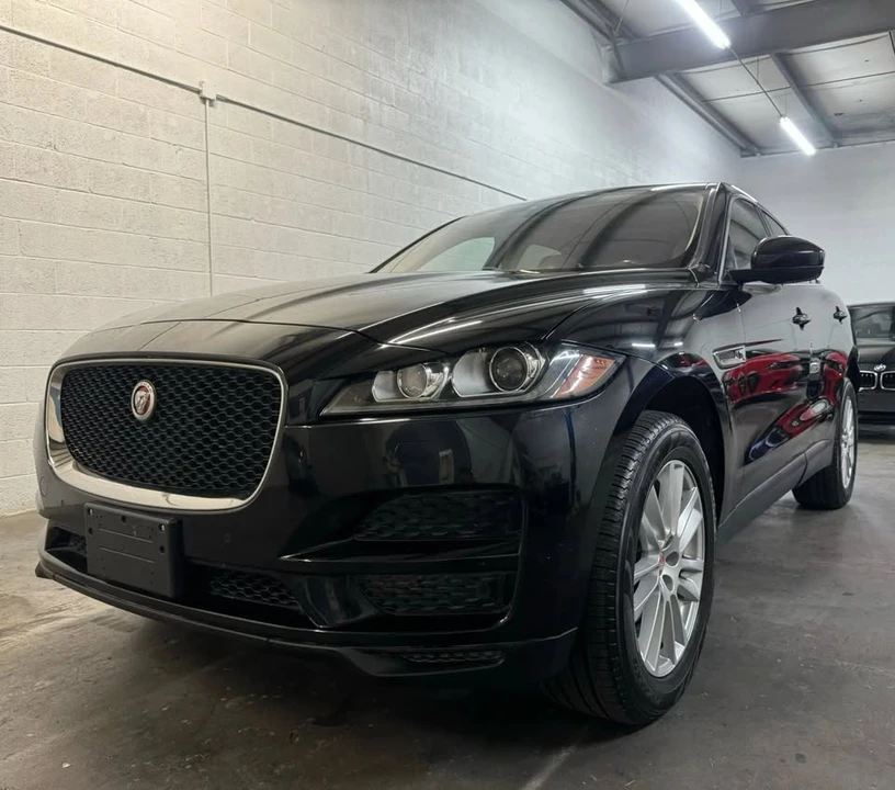 2020 Jaguar F-Pace - Image 3 of 16