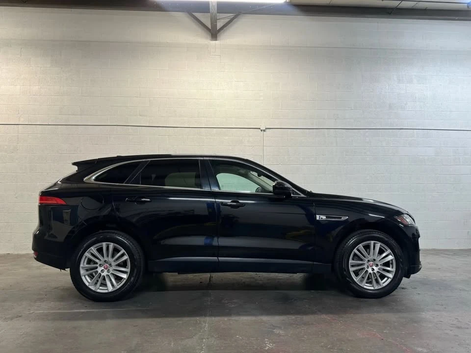2020 Jaguar F-Pace - Image 7 of 16