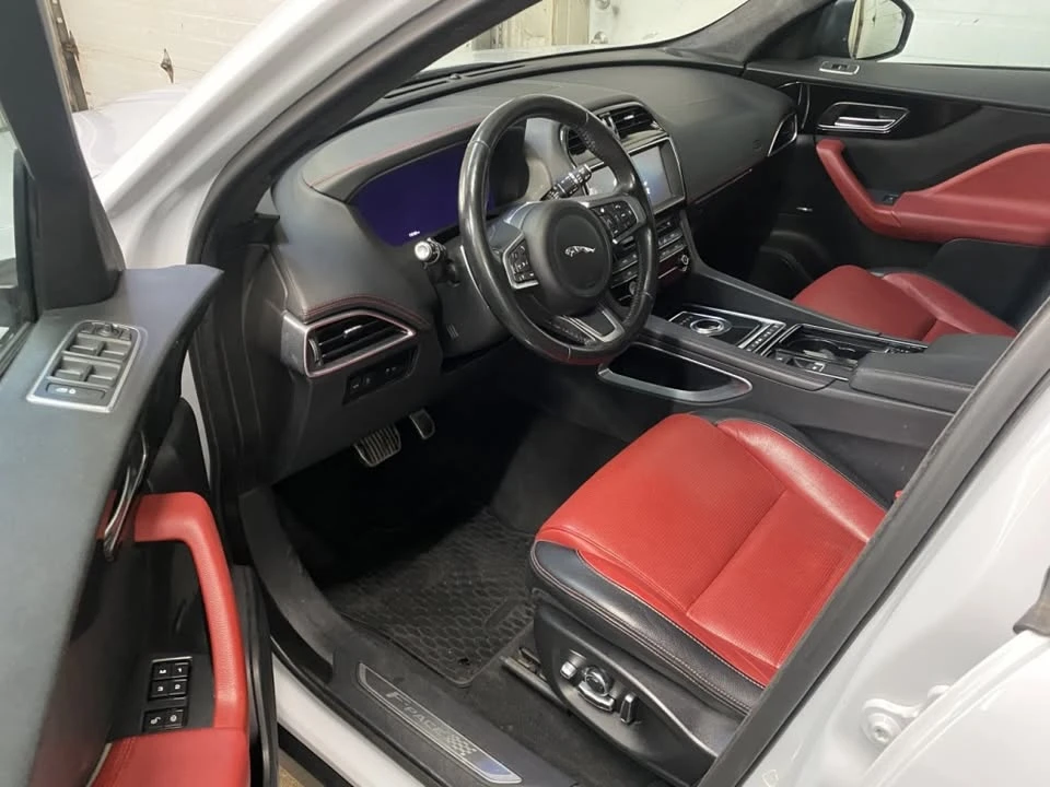 2020 Jaguar F-Pace - Image 10 of 19