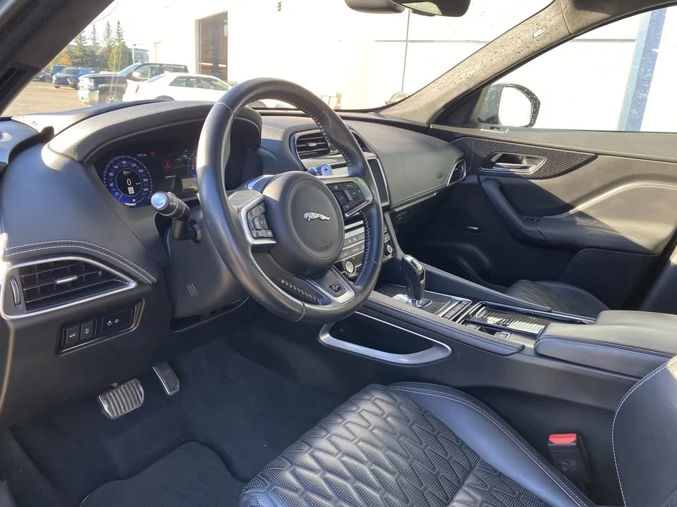 2020 Jaguar F-Pace - Image 9 of 10