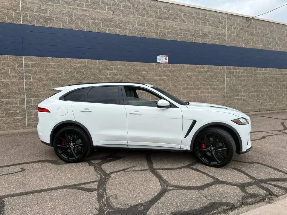 2020 Jaguar F-Pace - Image 8 of 12